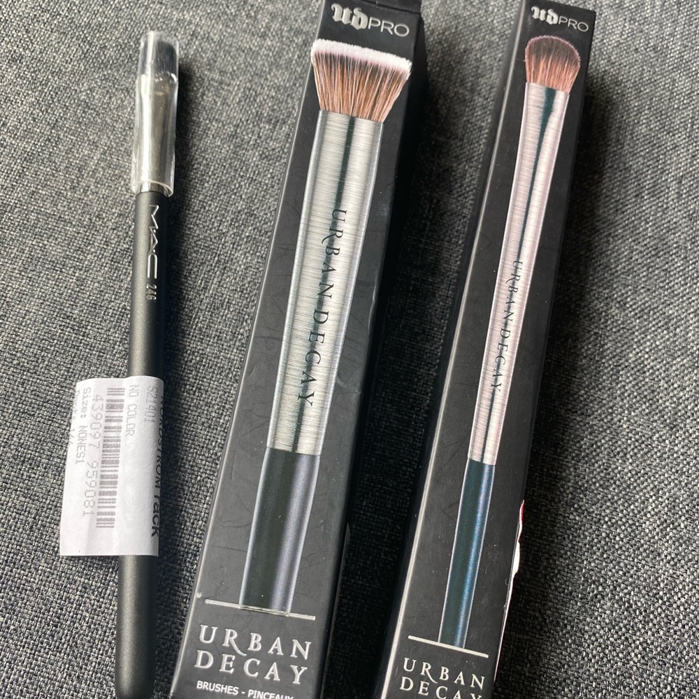 Mac and urban decay brush set